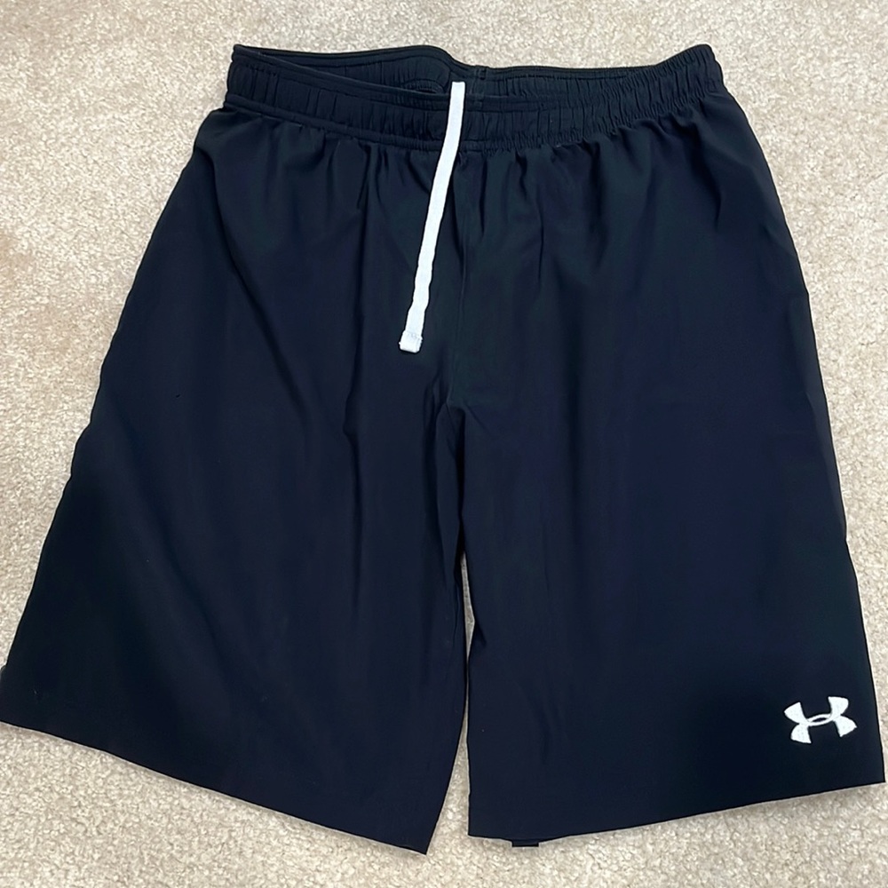 Under Armour black thin shorts
